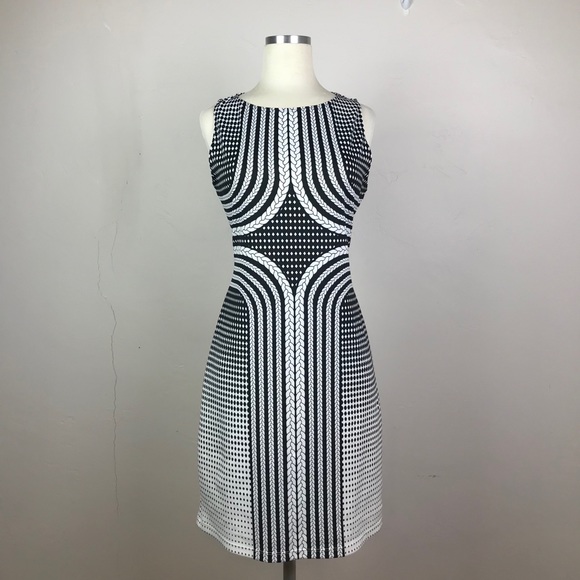 MAX STUDIO Form Fitting Geometric Dress Size Small - Picture 12 of 12